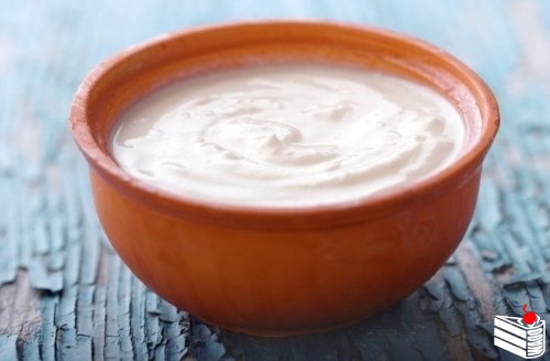 Салаты без майонеза: 5 рецептов легких соусов.